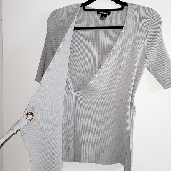 NWOT Select + Trends Heather Grey Ribbed Knit Wrap Top - Size Large - Picture 2 of 4